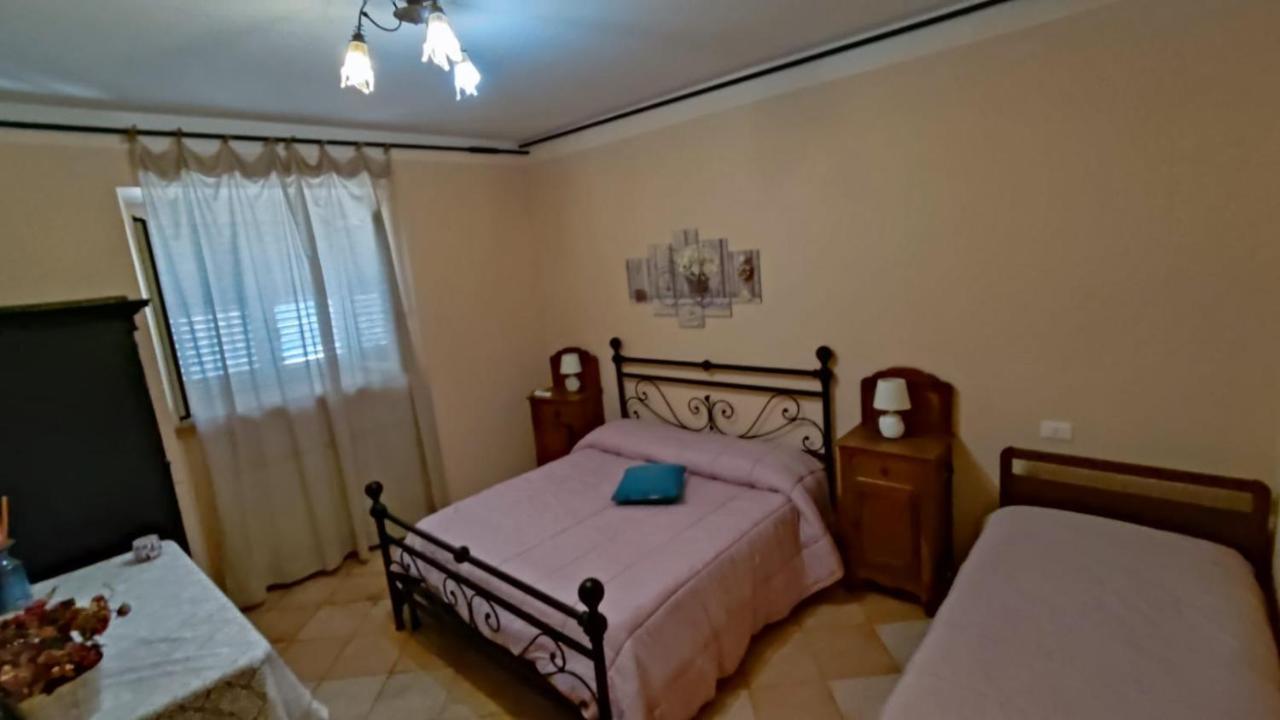 לינה וארוחת בוקר San Pio delle Camere Dal Compare מראה חיצוני תמונה