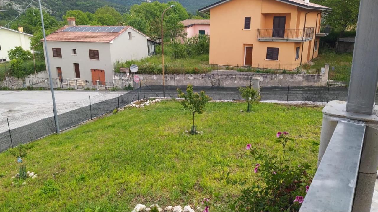 לינה וארוחת בוקר San Pio delle Camere Dal Compare מראה חיצוני תמונה